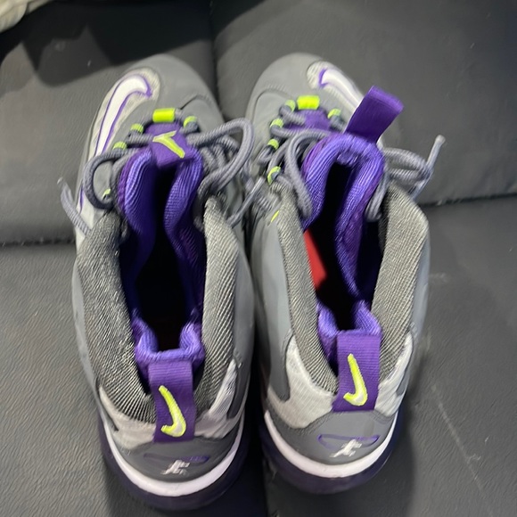 Nike Other - Nike air ken Griffey jr.